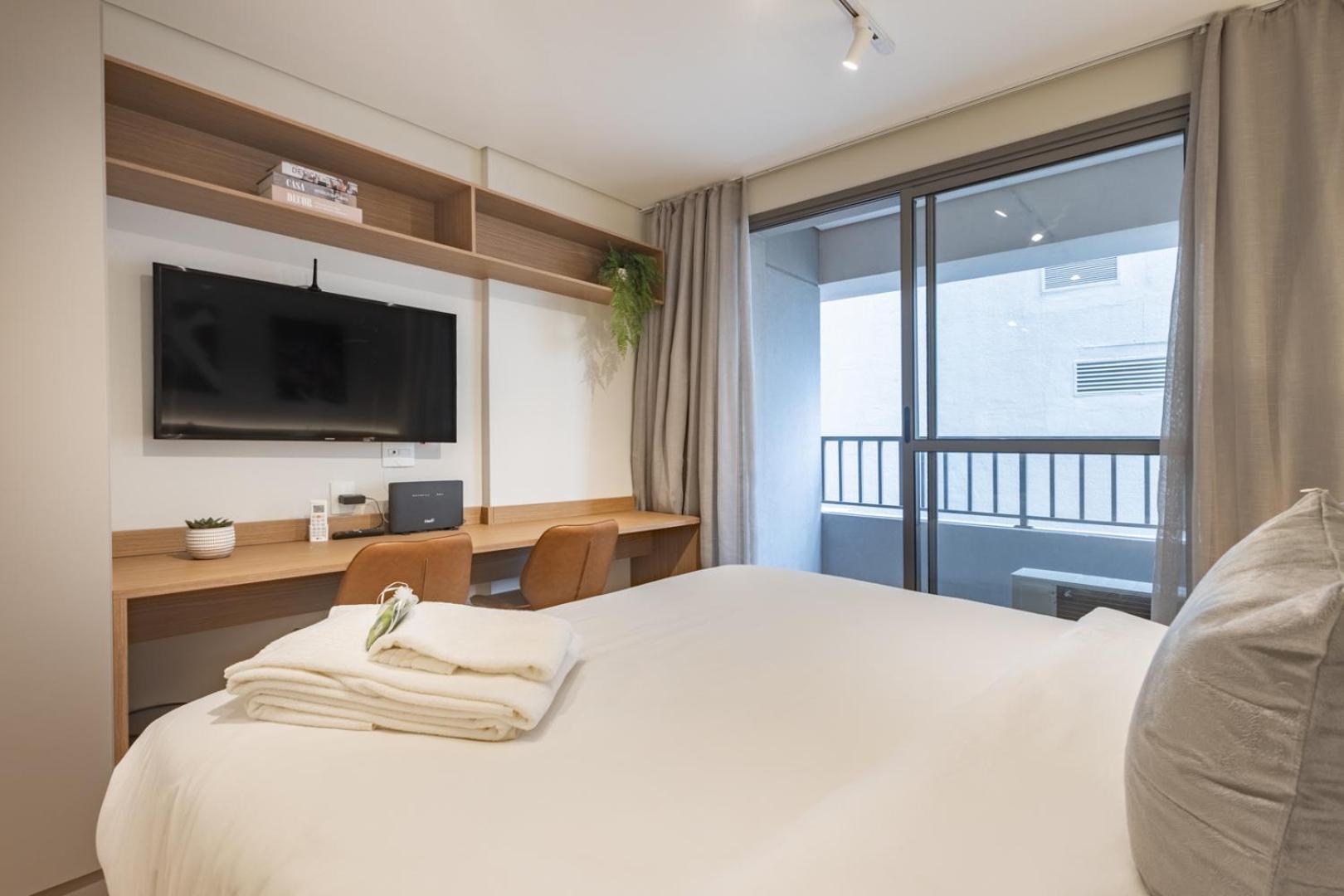 360 Horizon Paraiso Apartment